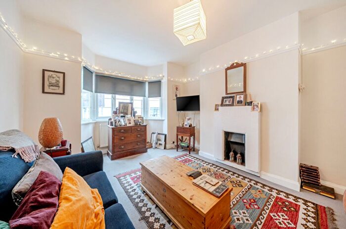 2 Bedroom Flat For Sale In Barrow Road, Ridley Court Barrow Road, SW16