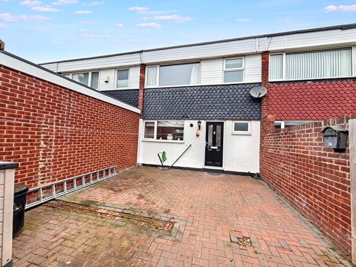 3 Bedroom Terraced House For Sale In Quantock Close, Preston Grange, North Shields, Tyne And Wear, NE29