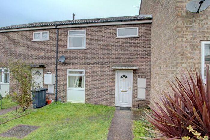 3 Bedroom Terraced House To Rent In Red Cottage Close, Norwich, NR3
