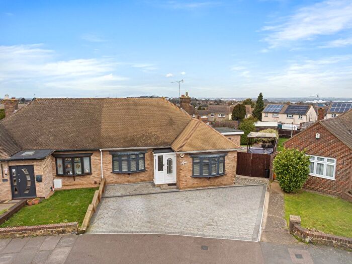 3 Bedroom Semi Detached House For Sale In Cerne Road, Gravesend, Kent, DA12