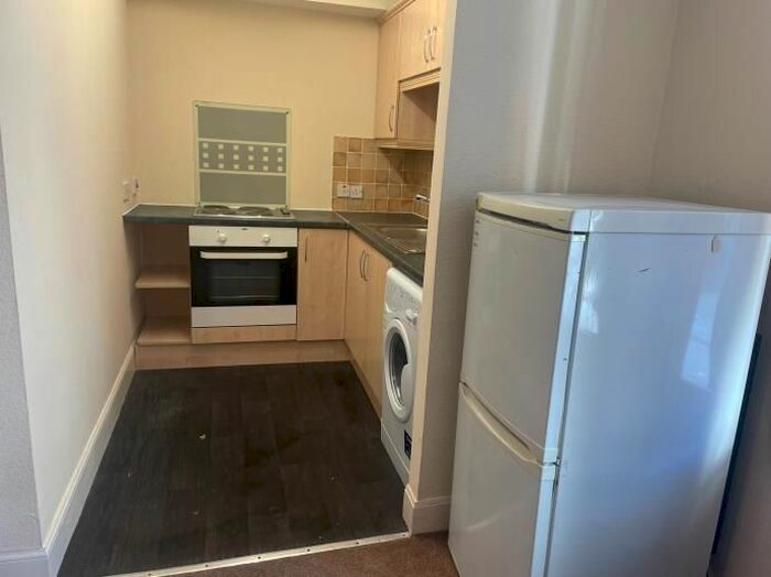 2 Bedroom Flat To Rent In Peddie Street (Off Hawkhill), Dundee, DD1
