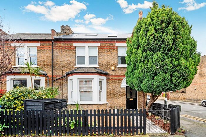 3 Bedroom Maisonette To Rent In South Park Road, Wimbledon, SW19