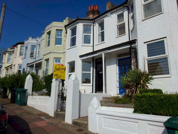 2 Bedroom Flat To Rent In Hollingdean Terrace, Brighton, BN1