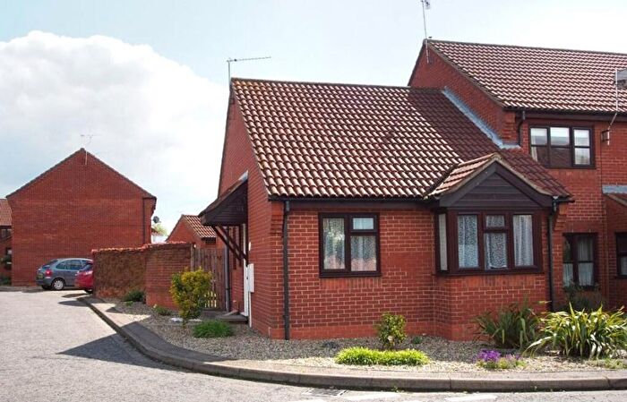 2 Bedroom Semi-Detached Bungalow To Rent In Fern Drive, North Walsham, NR28