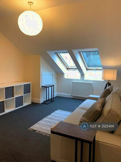 2 Bedroom Flat To Rent In Barnton Street, Stirling, FK8