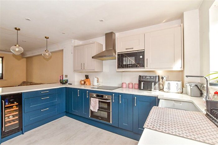2 Bedroom End Of Terrace House For Sale In Petteridge Lane, Matfield, Tonbridge, Kent, TN12