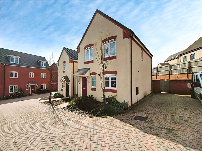 3 Bedroom Semi Detached House For Sale In Monksmoor Road, Lightmoor Village, Telford, Shropshire, TF4