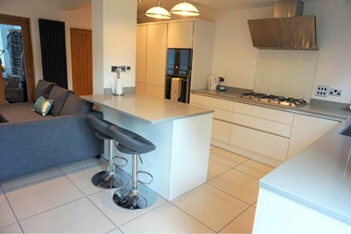 3 Bedroom House To Rent In Hobs Moat Road, Solihull, B92