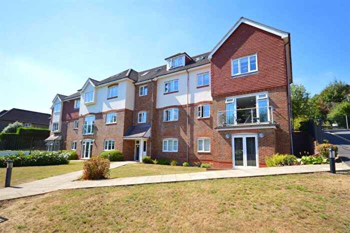3 Bedroom Flat To Rent In St. Monica's Road, Kingswood, KT20