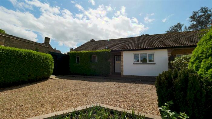 2 Bedroom Semi-Detached House To Rent In The Garden Bungalow, Thicket Road, Houghton, PE28