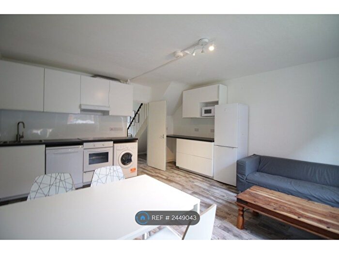 4 Bedroom Maisonette To Rent In Stanhope Street, London, NW1