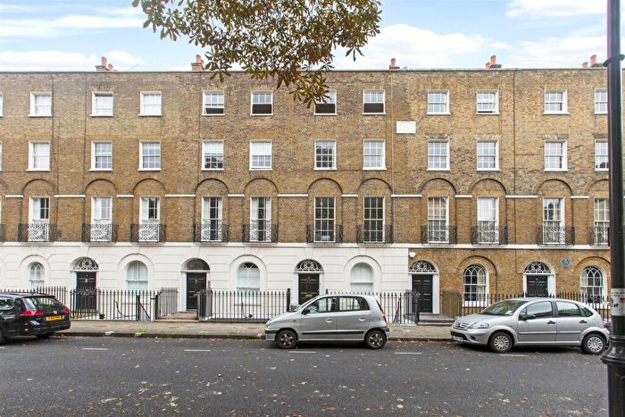 2 Bedroom Flat To Rent In Canonbury Square, N1