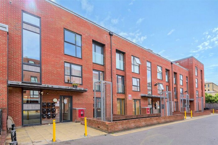 2 Bedroom Apartment To Rent In Candleford Court, Buckingham, Buckinghamshire, MK18