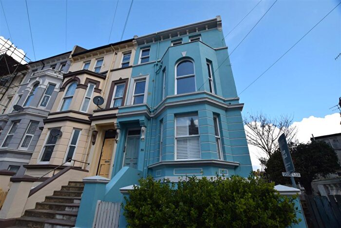 1 Bedroom Flat To Rent In Carisbrooke Road, St. Leonards-On-Sea, TN38