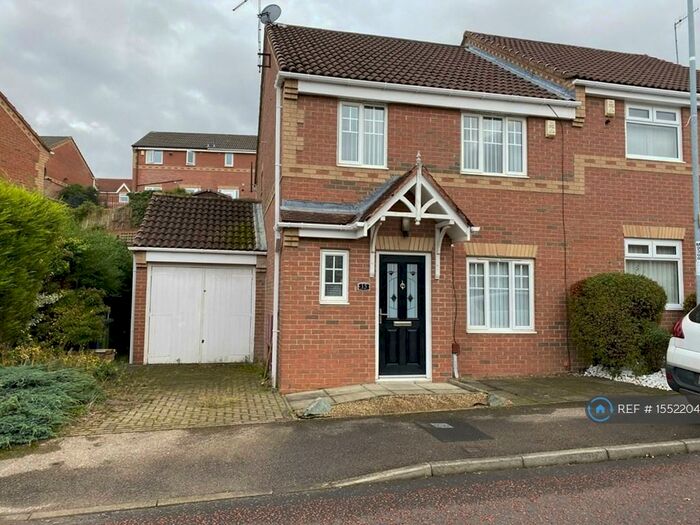 3 Bedroom Semi-Detached House To Rent In Valley Crescent, Blaydon-On-Tyne, NE21