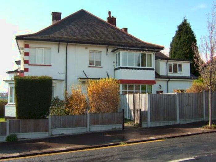 1 Bedroom Flat To Rent In Britannia Road, Westcliff, SS0