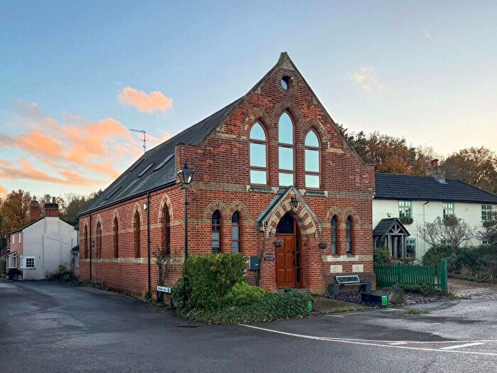 5 Bedroom Detached House For Sale In Walton Road, Wavendon, Buckinghamshire, MK17