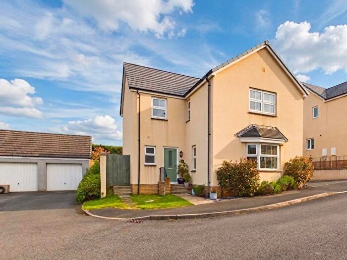 4 Bedroom Detached House For Sale In Hillside Drive, Okehampton, EX20