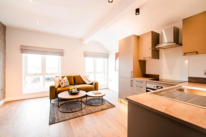 1 Bedroom Flat To Rent In Flat, Stockport Road, Cheadle, SK8