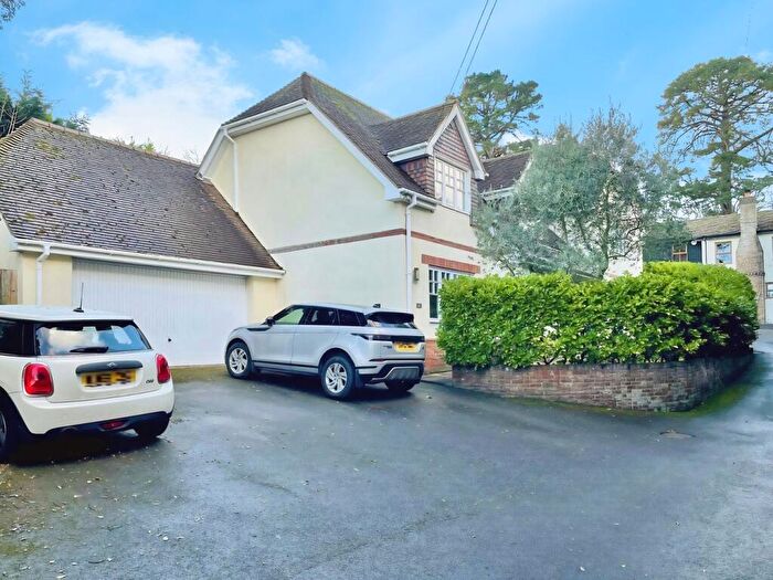 5 Bedroom Detached House For Sale In Bridge Road, Bursledon, Southampton, SO31