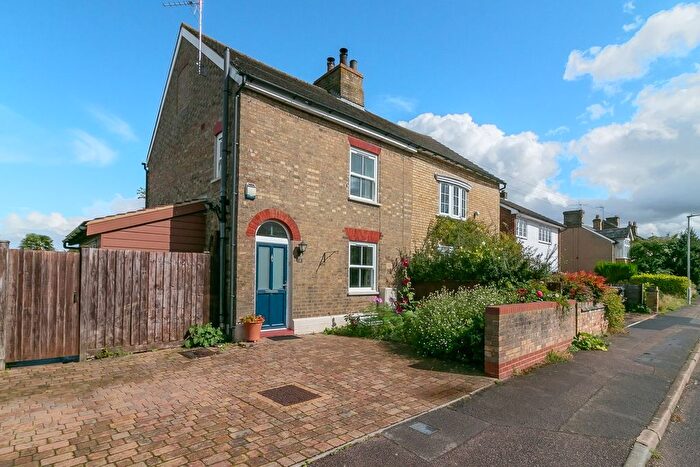 3 Bedroom Semi-Detached House For Sale In Pembroke Road, Baldock, SG7