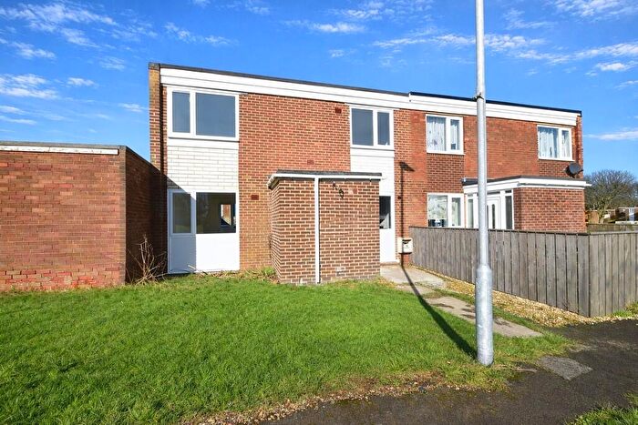 3 Bedroom Semi Detached House For Sale In Garesfield Gardens, Burnopfield, Newcastle Upon Tyne, NE16