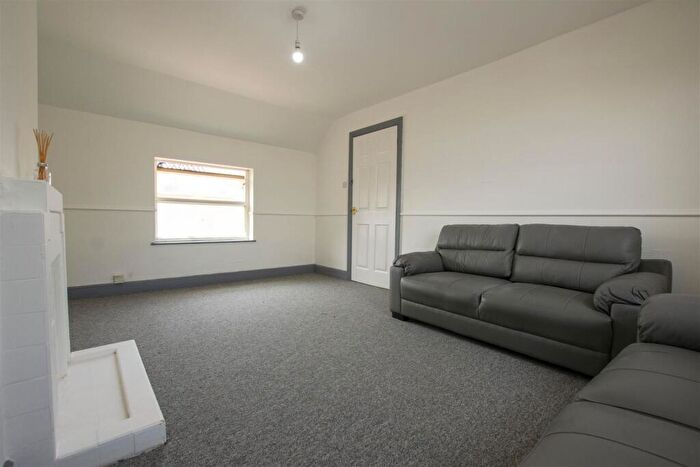 5 Bedroom Apartment To Rent In Oak Tree Lane, Selly Oak, Birmingham, West Midlands, B29