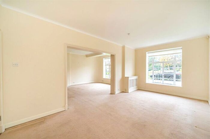 5 Bedroom Flat To Rent In Heath Rise, Putney, SW15