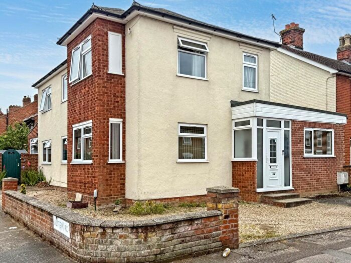 5 Bedroom Detached House For Sale In Rosehill Road, Ipswich, IP3