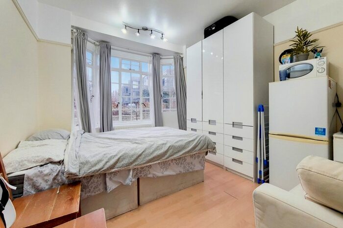 2 Bedroom Flat To Rent In Wavertree Court, Wavertree Road, Streatham Hill SW2