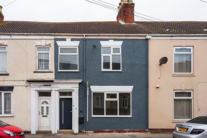4 Bedroom Terraced House To Rent In Arthur Street, Withernsea, HU19