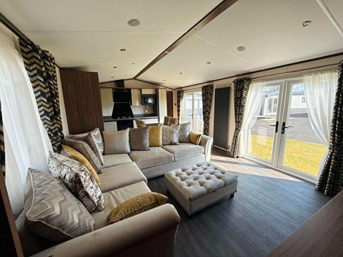 2 Bedroom Caravan For Sale In Caton, Lancaster, LA2