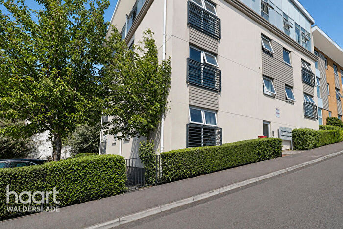 1 Bedroom Apartment For Sale In Ward View, Chatham, ME5