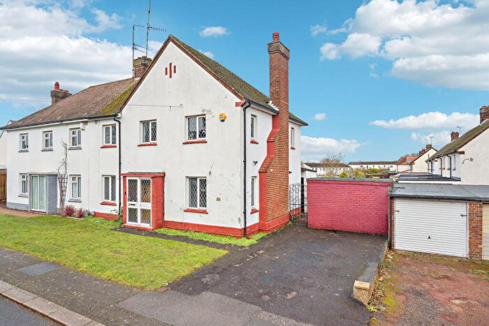 4 Bedroom Semi Detached House For Sale In Beech Green, Dunstable, LU6