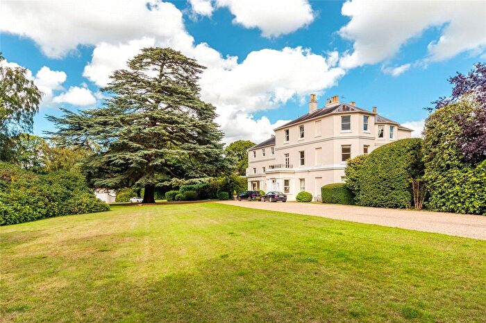 2 Bedroom Flat To Rent In Prince Albert Drive, Ascot, Berkshire, SL5