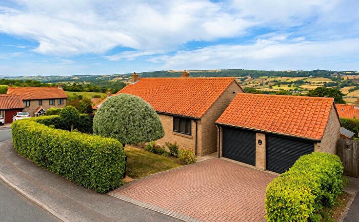 3 Bedroom Detached Bungalow For Sale In Hermitage Way, Whitby, YO22