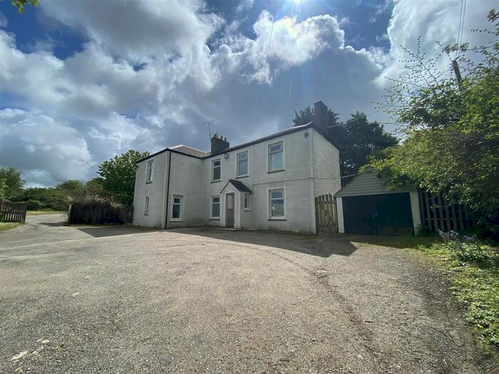 4 Bedroom Farmhouse For Sale In St. Newlyn East, Newquay, TR8