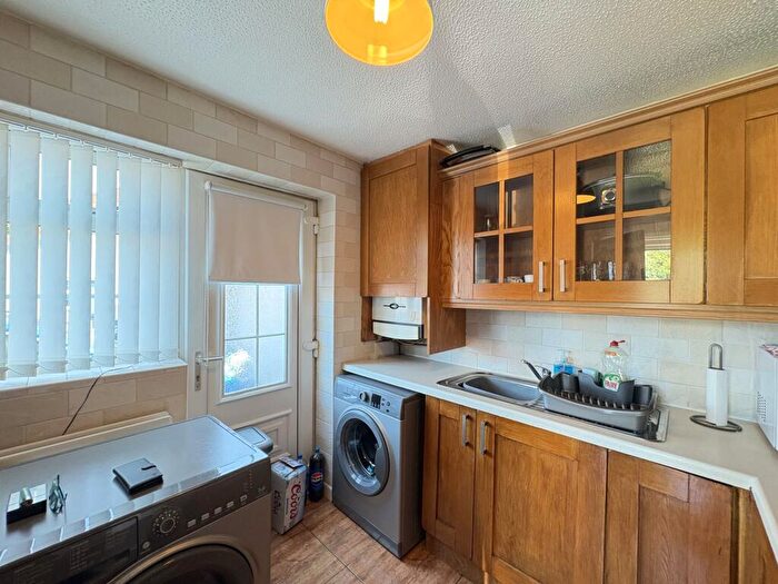2 Bedroom Bungalow To Rent In Anson Close, South Shields, Tyne And Wear, NE33