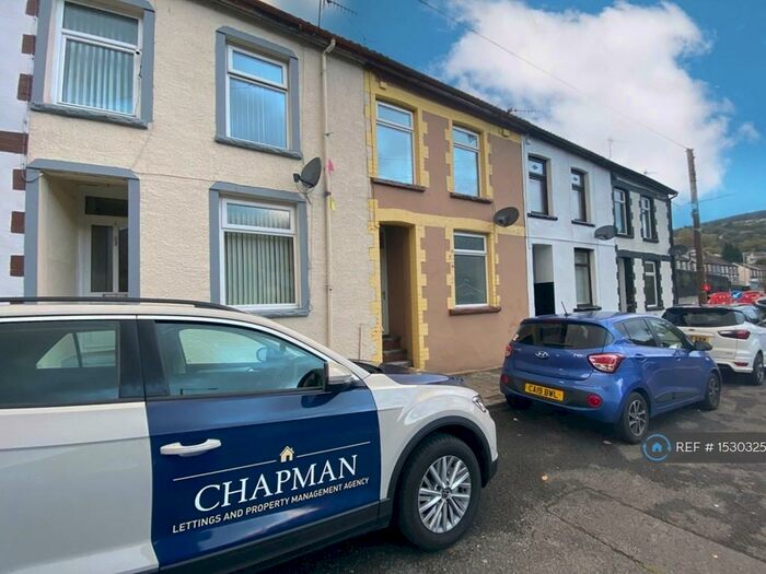 2 Bedroom Terraced House To Rent In The Avenue, Pontygwaith, Ferndale, CF43