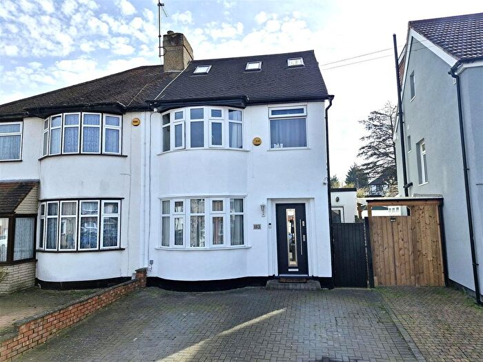 4 Bedroom Semi Detached House For Sale In Arundel Drive, Harrow, HA2