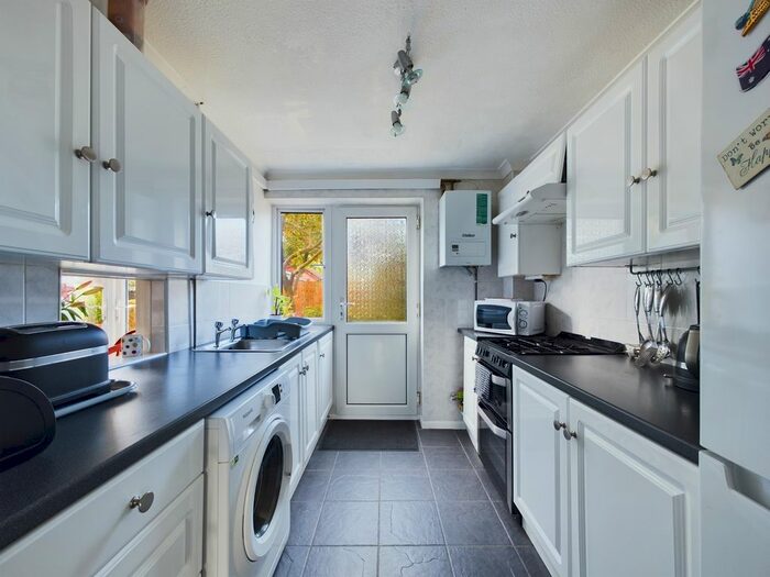 3 Bedroom End Of Terrace House For Sale In Corsletts Avenue, Broadbridge Heath, Horsham, RH12