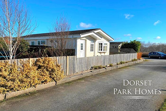 2 Bedroom Park Home For Sale In Knoll Residential Park, Gatemore Road, Winfrith Newburgh, Dorchester, Dorset, DT2