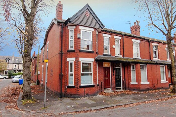 5 Bedroom Semi-Detached House To Rent In Tenby Avenue, Didsbury, M20