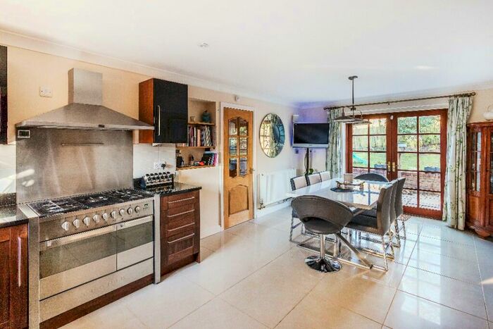 5 Bedroom Detached House To Rent In Farm Lane, GU23