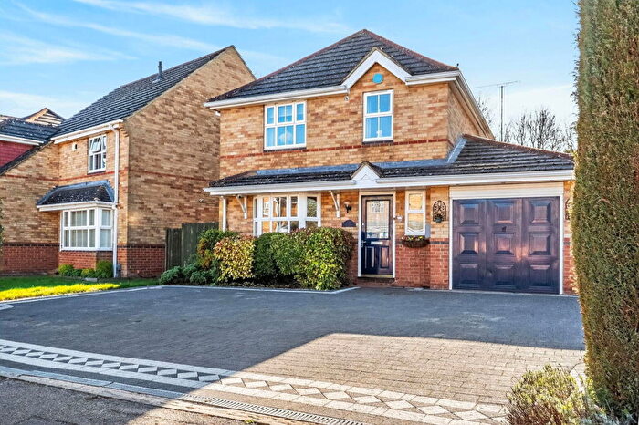 4 Bedroom Detached House For Sale In Millers Way, Houghton Regis, LU5