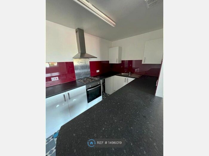 2 Bedroom Flat To Rent In Havelock Court, Preston, PR1