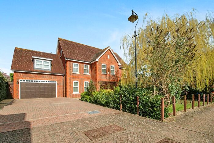 5 Bedroom Detached House For Sale In Brook Farm Close, Bishop's Stortford, CM23