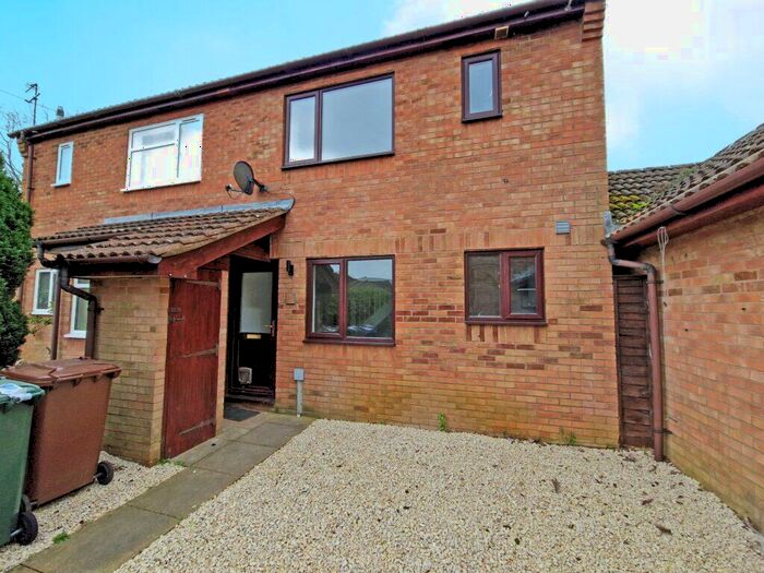 1 Bedroom End Of Terrace House To Rent In Barcombe Close, Banbury, Oxon, OX16