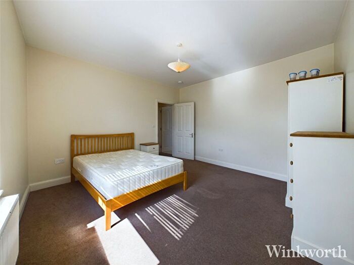 2 Bedroom Flat To Rent In South Ealing Road, Ealing, London, Uk, W5