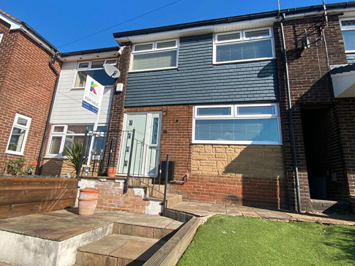 3 Bedroom Terraced House For Sale In Link Road, Springhead, Oldham, OL4